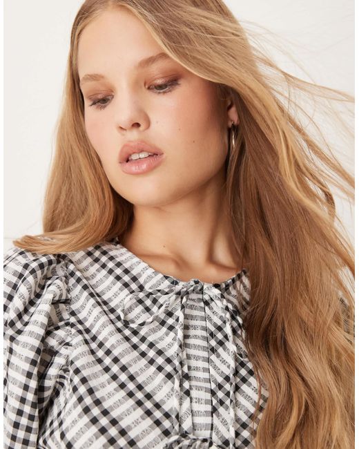 Y.A.S Gray Lace Overlay Detail Tie Front Peplum Hem Top