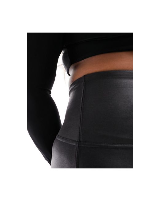 Spanx Black Plus – figurformende leggings aus kunstleder mit hohem bund