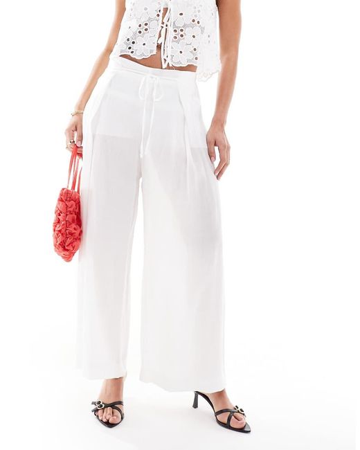 Bershka Broek Met Wijde Pijpen En Linnenlook in het White