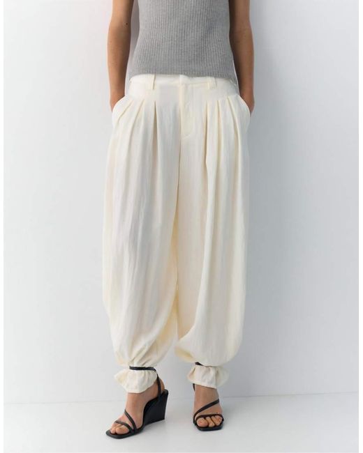Pull&Bear White Barrel Darted Trousers