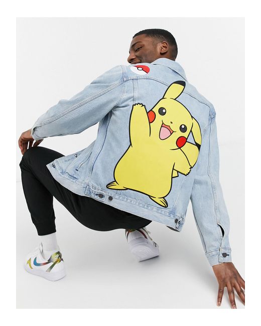 Levi's X Pokemon Vintage Fit Large Pikachu Back Print Denim Trucker Jacket  in Blue for Men | Lyst Canada