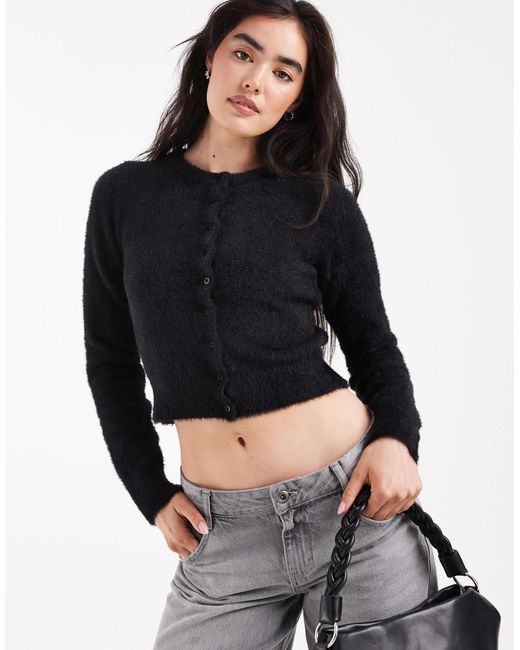 Daisy Street Black – flauschige, knapp geschnittene strickjacke