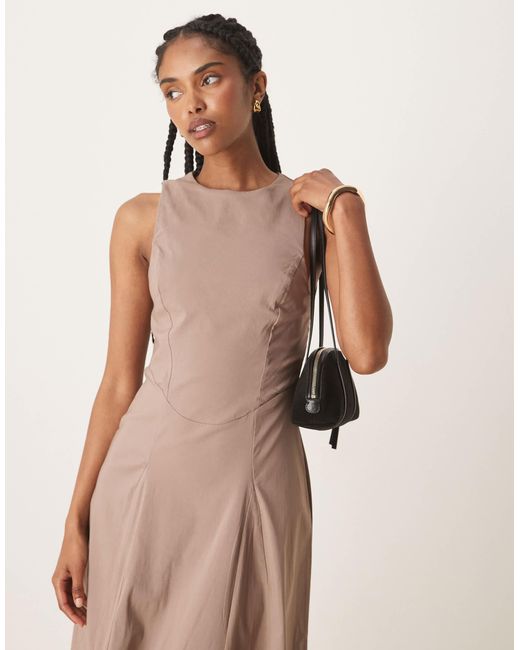 Robe mi-longue sans manches en bengaline à taille corsetée - moka ASOS en coloris Natural