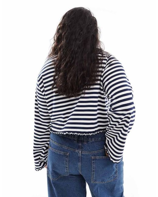 Camiseta Blanca Y Azul Marino A Rayas De Manga Larga Con Bajo Ondulado De Asos Design Curve ASOS de color Blue