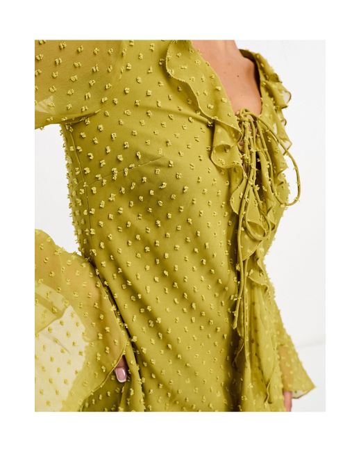 ASOS Yellow – minikleid aus getuftetem dobby-chiffon