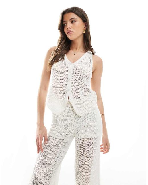 Pull&Bear Gehaakte Gebreide Top Met Gestrikte Voorkant in het White