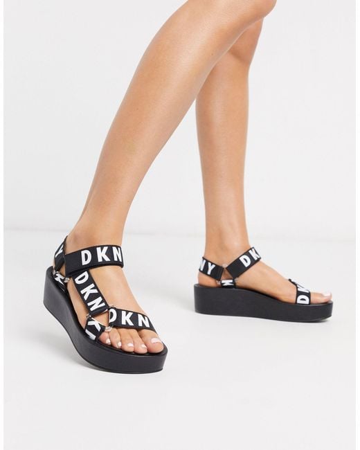 Sandales à plateforme DKNY en coloris Black