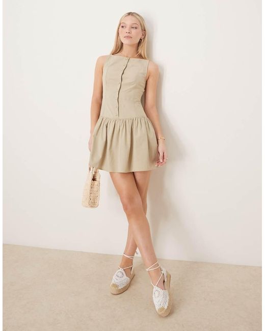 ASOS Mini-Jurk Met Rechte Hals, Verlaagde Taille En Knoopsluiting in het Natural