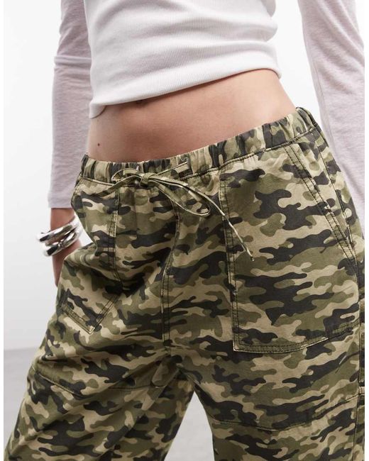 Collusion Multicolor Low Rise baggy Capri Trouser