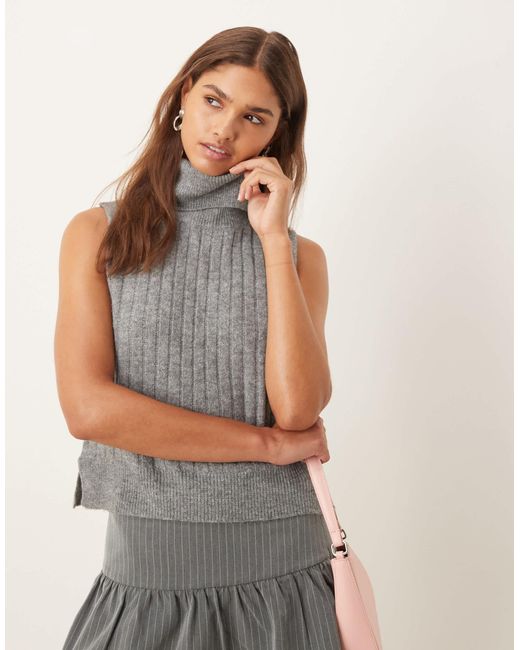 Vila Gray Ribbed High Neck Sleevless Knitted Vest
