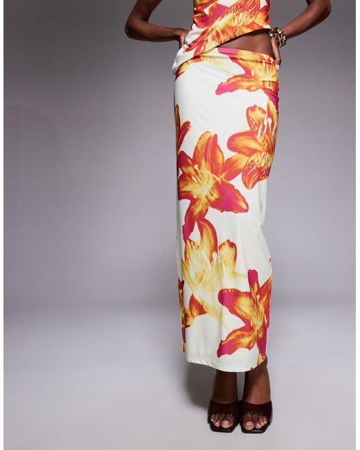Gonna Lunga Sinuosa Con Stampa A Fiori di ASOS in Gray