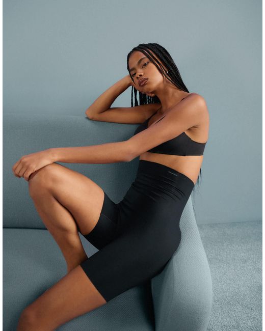 Calvin Klein Blue Shapewear – figurformende shorts mit stützender bauch-weg-funktion aus festem, nicht verrutschendem stretchmaterial
