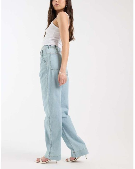 Wrangler Blue Barrel Leg Jean