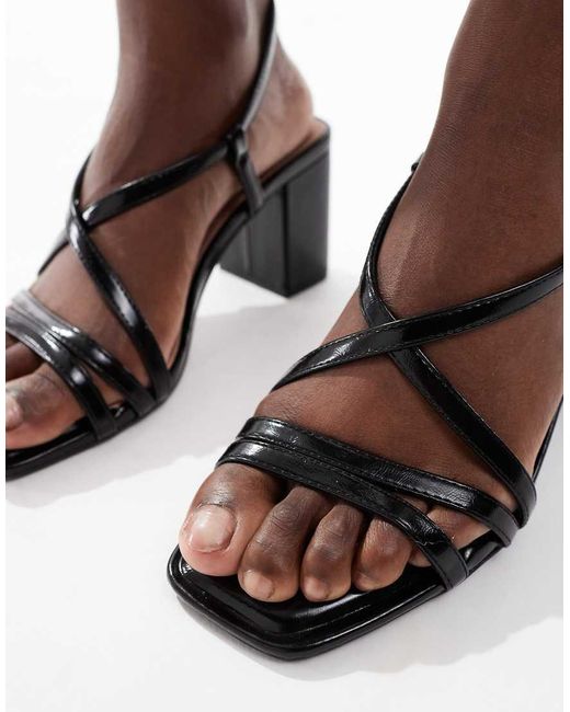 New Look Sandalen Met Meerdere Bandjes En Hak in het Brown