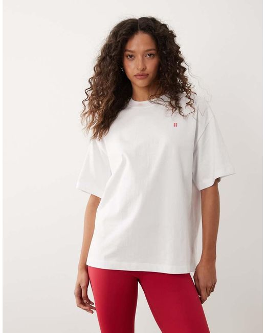 Sweaty Betty White Holiday Graphic T-Shirt