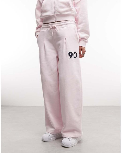 ASOS Weekend Collective in het Pink