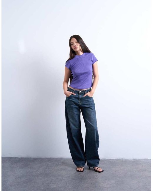 T-Shirt Aderente A Coste Con Fondo Arrotondato di TOPSHOP in Purple