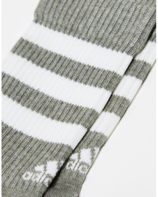 Calzini con 3 righe color grigio slavato, kaki e marrone di Adidas Originals in White
