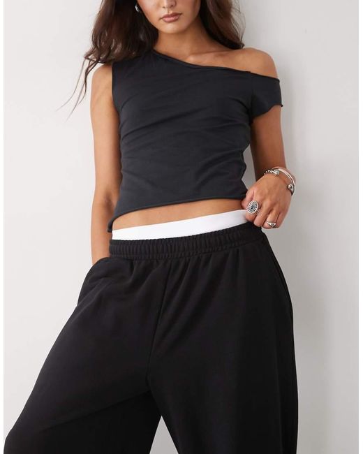 Weekday Baggy Joggingbroek Met Wijde Pijpen in het Black