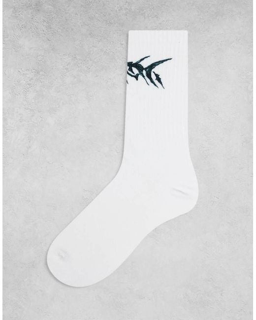 Calcetines Blancos De Estilo Deportivo Con Estampado Gráfico De Weekday de hombre de color White
