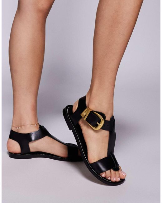 Steve Madden Black Flat Sandals With Buckle Strap