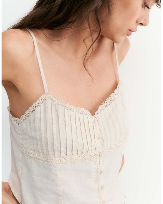 Pull&Bear White Lace-Trimmed Camisole Crop Top