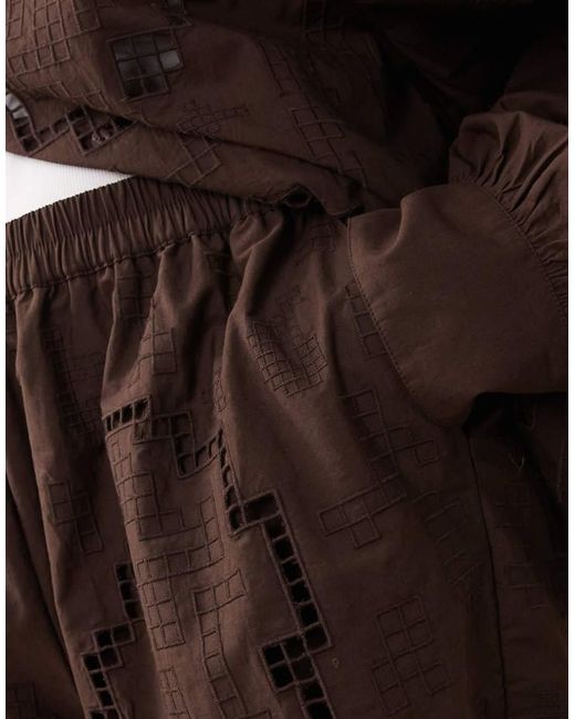 ARRANGE Brown Curve Cutwork Embroidered Shorts