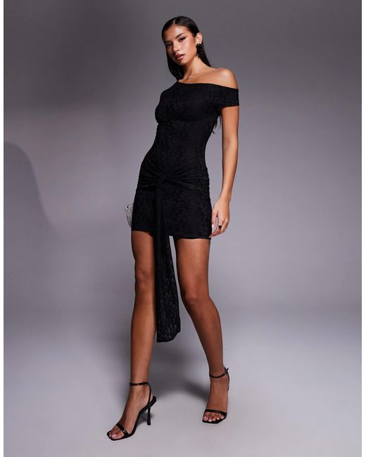 Exclusivité - - robe courte à épaules dénudées avec taille drapée Kaiia en coloris Blue