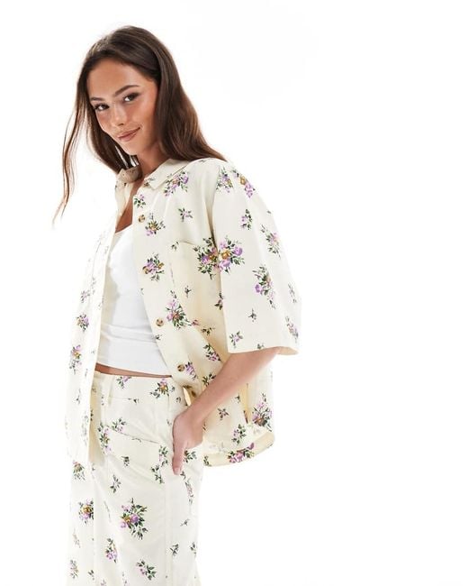 Camisa De Manga Corta Con De (Parte De Un Conjunto) ASOS de color White