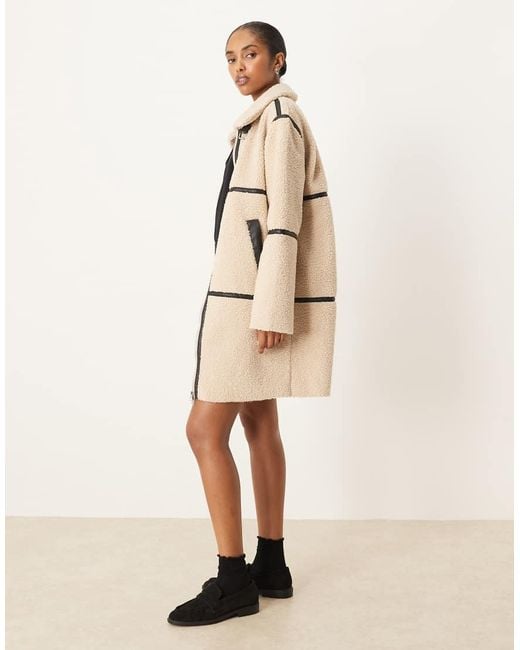 Jdy Natural Borg Contrast Piping Coat