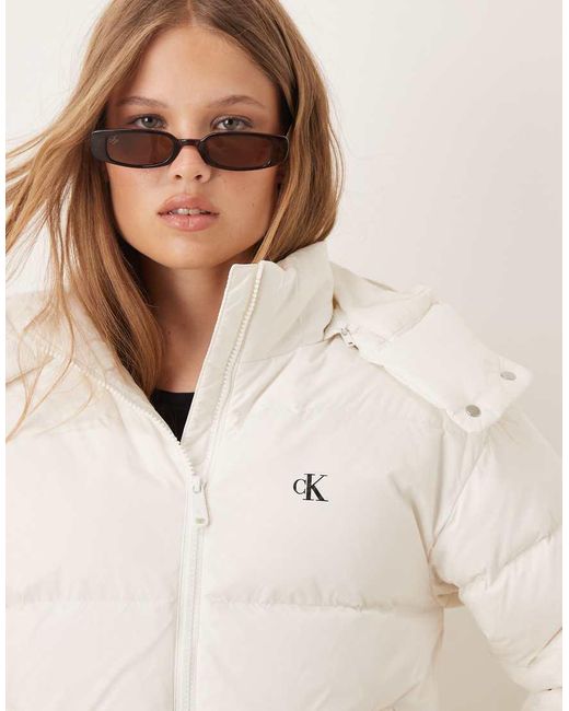 Chaqueta Corta Blanca Acolchada Básica De Calvin Klein de color Natural