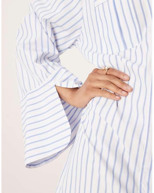 Vestido Camisero Corto A Con Puños Anchos Y Bolsillos Extragrandes De Asos Design Tall ASOS de color White