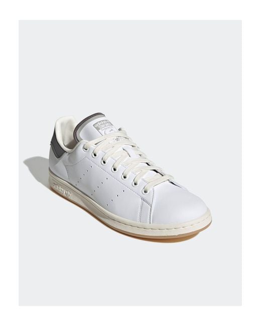 stan smith semelle gomme