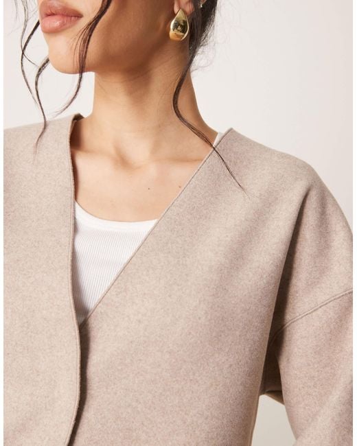 Vila Natural Clean Cropped Lightweight Jacket