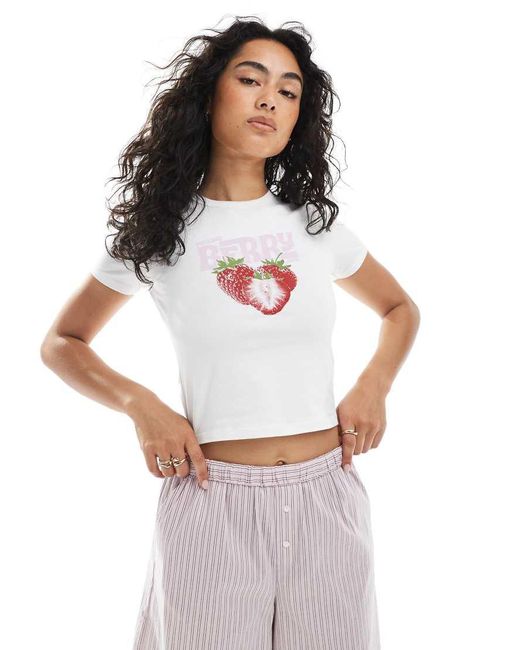 Camiseta Blanca Con Diseño Encogido Y Estampado De Bayas Gigi De -Blanco JJXX de color Black