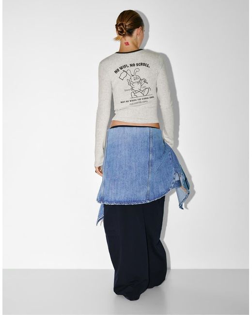 Pull&Bear Geribbeld T-Shirt Met Lange Mouwen En Grafische Konijnenprint in het White