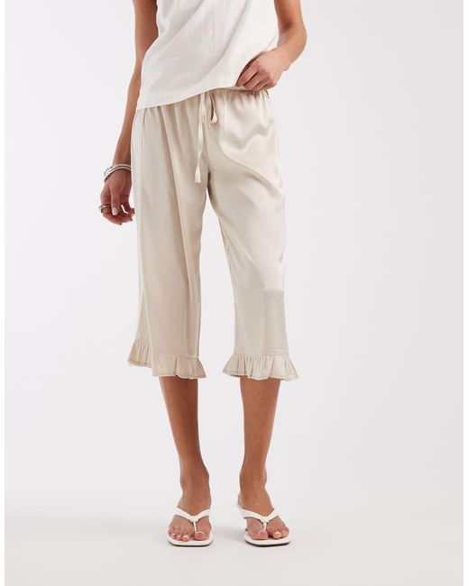 Motel Natural Tunelia Satin Capri Ruffle Edge Trousers