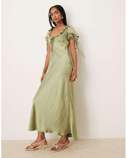 Vestido Midi Verde De Estilo Mesonera Con Mangas Abullonadas Con Lazada De ASOS de color Green