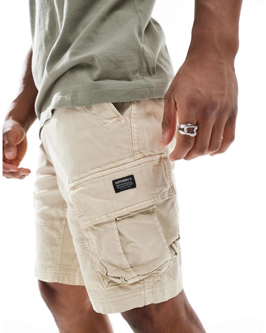 Core - short cargo - sable Superdry pour homme en coloris White