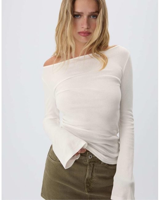 Stradivarius Natural – basic – t-shirt aus polyamid