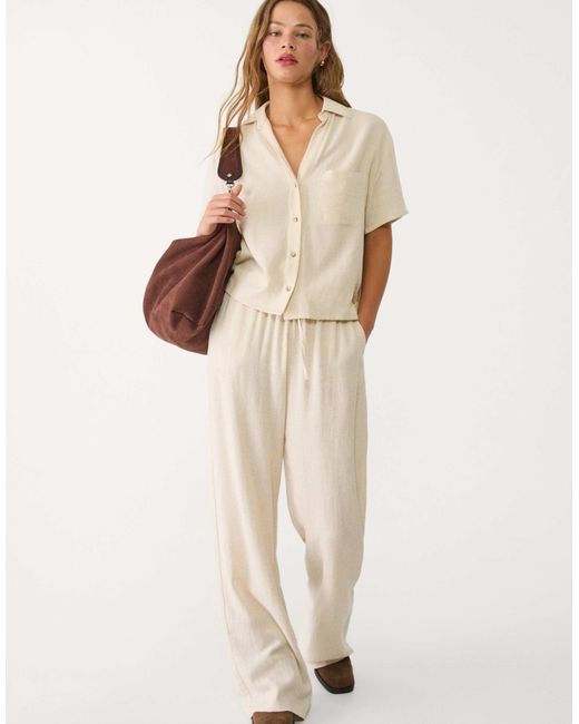 Stradivarius Natural – kurzärmliges hemd