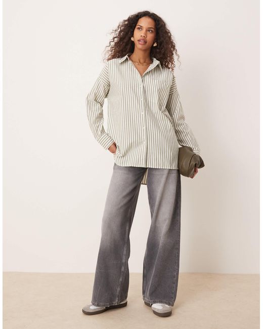 Vila Natural – oversize-hemd im boyfriend-fit mit ölen streifen