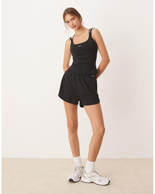 Skinluxe di Tala in Black