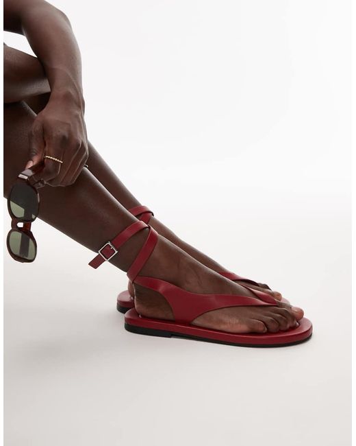 TOPSHOP Brown Jeremiah Toe Thong Sandal