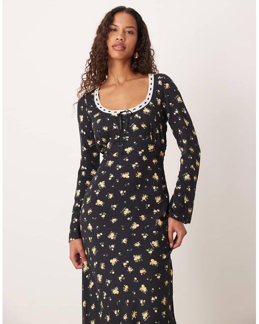 Nobody's Child Natural Naples Lace Trim Long Sleeved Maxi Dress