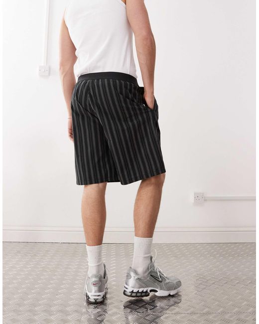 Weekday – loose fit shorts in Natural für Herren