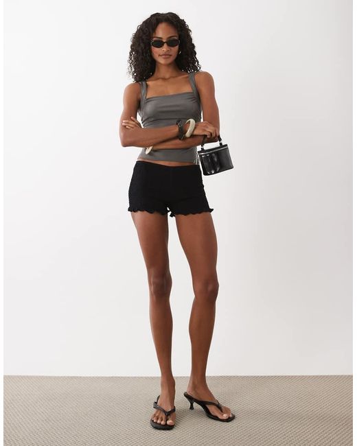 Motel Natural Ritala Frill Ruched Hot Pants