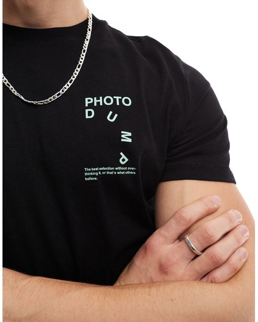 T-shirt nera con stampa fotografica sulla schiena di Bershka in Black da Uomo