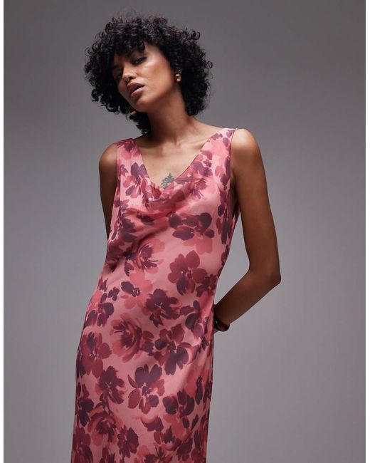 Vestito Lungo Strutturato A Doppio Strato A Fiori Con Scollo Ad Anello di TOPSHOP in Red