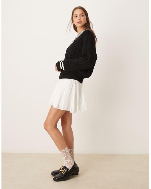 Maglione A Trecce Con Dettagli Bianchi E Scollo A V di Polo Ralph Lauren in Black